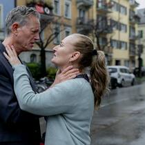 Alte Liebe: Nic (Peter Mygind) trifft Katharina (Rachel Braunschweig) wieder.