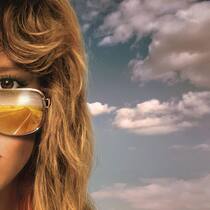 Charlie Cale (Natasha Lyonne) ist ein menschlicher Lügendetektor.