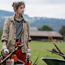 Kann sich in der 3. Staffel verwirklichen: Sophie Hutter als Sarah Wyss in «Neumatt».