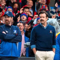 Ohne Plan, aber mit viel Herz: Ted Lasso (r.) mit seiner rechten Hand Coach Beard.