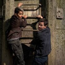 Roxanne (Halle Berry) lässt Mike (Mark Wahlberg) nicht hängen.