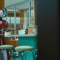 Smarthome aus den 70ern: Cassandra gibt den Ton an im Familienhaushalt.