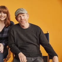 Der prominente Papa kommt auch zu Wort: Produzentin Bryce mit Vater Ron Howard.