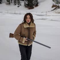 Ex-Agentin Anna (Asia Argento) hat den Umgang mit Waffen nicht verlernt.