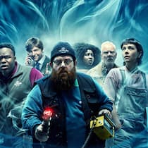 Entschlossen: Gus Roberts (Nick Frost, M.) und seine Crew aus Amateur-Ghostbustern.