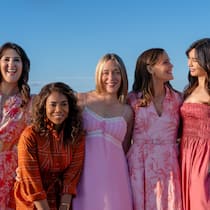 Ton in Ton: Brooke (D’Arcy Carden), Dru-Ann (Regina Hall), Tatum (Chloë Sevigny), Hollis (Jennifer Garner) und Gigi (Gemma Chan, v. l.).