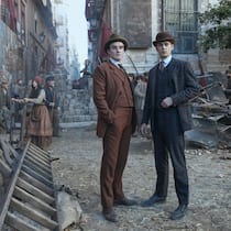 Haben sich angefreundet: James Moriarty (Finn, l.), Sherlock Holmes (Fiennes Tiffin).