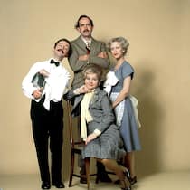 Stellt mit 83 Jahren die «Fawlty Towers» wieder auf: John Cleese (Mitte).