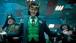 Trau ihm nicht! Loki (Tom Hiddleston) ist ein charmanter, aber gefährlicher Spinner.