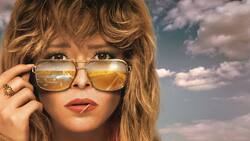 Charlie Cale (Natasha Lyonne) ist ein menschlicher Lügendetektor.