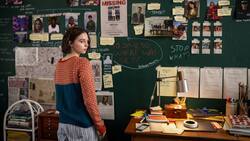 Mördersuche als Schulprojekt: Pip (Emma Myers) sucht nach der Wahrheit.