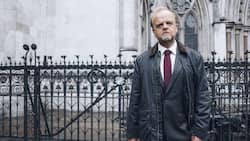 Filialleiter Alan Bates (Toby Jones) sagt der britischen Post zu Recht den Kampf an.