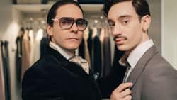 Die Liebe seines Lebens: Karl Lagerfeld (Daniel Brühl, l.) und Jacques de Bascher (Théodore Pellerin).