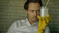 Achtsamkeit macht mordsmässig kreativ: Unterwelts-Anwalt Björn (Tom Schilling).