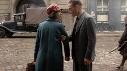 Polizist Gereon Rath (Volker Bruch) ist für Charlotte Ritter (Liv Lisa Fries) «gestorben, tot und begraben».