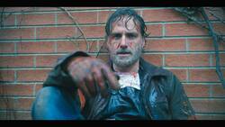 Rick Grimes (Andrew Lincoln) metzelt sich mit Liebeskummer durch ganze Zombiehorden.