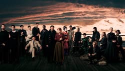 Das Darsteller-Ensemble mit den Schöpfern von «1899»: Jantje Friese und Baran bo Odar (beide ganz links im Bild).