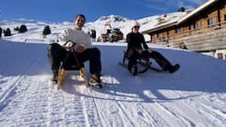 Rasant in Savognin GR: Andreas Caminada und Karoline Herfurth.