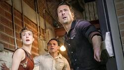 Kate (Daisy Edgar-Jones) und Tyler (Glen Powell) sehen sich einem Megatornado gegenüber.