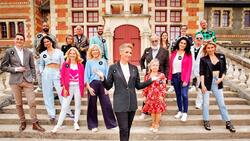 Sie sind dabei bei «Die Verräter – Vertraue niemandem» auf RTL: 1. Die Schlossherrin und neutrale Moderatorin Sonja Zietlow (55). 2. Ulrike von der Groeben (66), RTL-Sportjournalistin 3. Susan Sideropoulos (42), Schauspielerin 4. Shermine Shahrivar (40), Unternehmerin 5. Timothy Boldt (32), Schauspieler 6. Deutsch-Rapper Jalil (36) 7. Rapperin Sabrina Setlur (49) 8. Schauspieler Florian Fitz (66) 9. Sebastian Klussmann (34), ARD-Quizjäger 10. Friedrich Liechtenstein (67), Werbeikone 11. Irina Schlauch (32), Princess Charming (2021) 12. Vincent Gross, (27), Schweizer Schlagersänger 13. Pascal Hens (46), Ex-Profihandballer 14. Schlagersängerin Anna-Carina Woitschack (30) 15. Schauspieler Claude-Oliver Rudolph (66) 16. Schauspielerin Mariella Ahrens (54) 17. Schauspielerin Christine Urspruch (52)