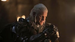 Alle Zeichen stehen auf Krieg: Daemon Targaryen (Matt Smith) hat schon mal die Rüstung montiert.