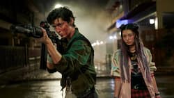 Duo infernale: Ani (Miku Martineau, r.) hilft Kate (Mary Elizabeth Winstead), an die Yakuza heranzukommen.