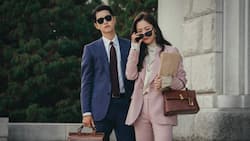 Adrette Anwälte: Vincenzo (Song Joong-ki) und Hong Cha-young (Jeon Yeo-been).