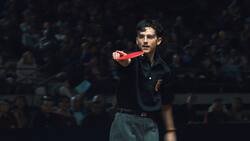 Euch zeig ich’s! Marty (Timothée Chalamet) beim Tischtennisturnier.