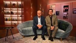 Wühlen sich durch deutsche TV-Archive: Oliver Welke und Bastian Pastewka (r.).