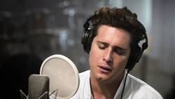 Goldjunge Luis Miguel (Diego Boneta) singt sich in die Herzen von ganz Mexiko.