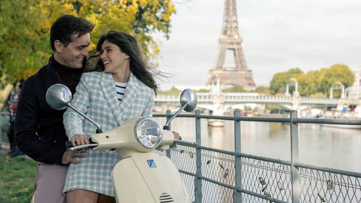 Berlin in Paris: Pedro Alonso mit Samantha Siqueiros.