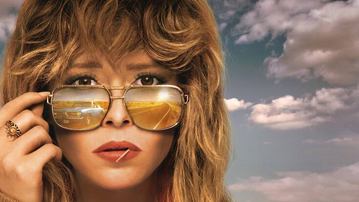 Charlie Cale (Natasha Lyonne) ist in «Poker Face» ein menschlicher Lügendetektor.