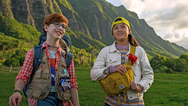 FINDING 'OHANA (L to R) OWEN VACCARO as CASPER, KEA PEAHU as PILI in FINDING 'OHANA. Cr. COLLEEN E. HAYES/NETFLIX Â© 2021