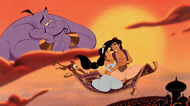 Film ALADDIN, 1992: Dschinni schaut Abu, Prinzessin Jasmine und Aladdin zu, die auf dem fliegendem Teppich schweben
