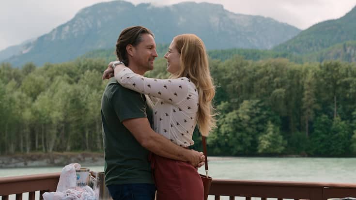 Jack Sheridan (Martin Henderson) und Mel Monroe (Alexandra Breckenridge) dürfen weiterturteln.