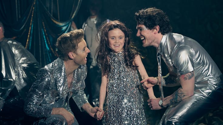    Das könnte eine glückliche Familie sein: Gabriel (Sion Daniel Young), Jake (Leo Harris) und Andy (Fra Fee, v. l.).                            