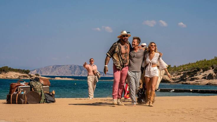 GLASS ONION: A KNIVES OUT MYSTERY 