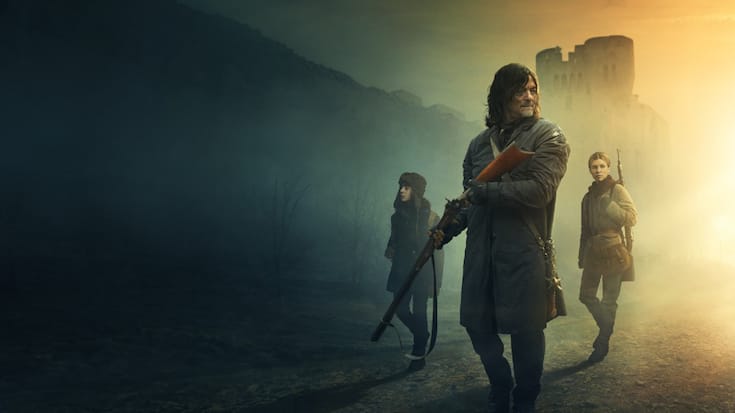 Daryl (Norman Reedus, M.) muss das Leben des jungen  Messias (l.) schützen.