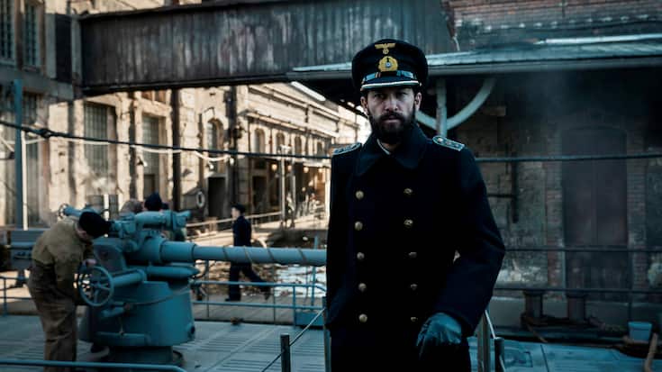 Scene 135 - KIEL DOCKSEhrenberg enters the U-boat