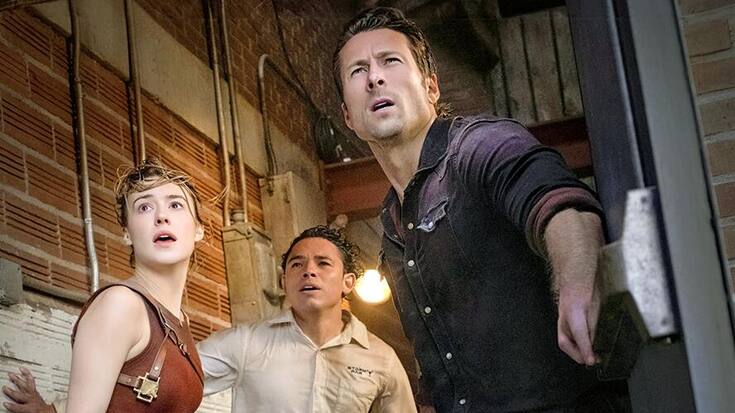 Kate (Daisy Edgar-Jones) und Tyler (Glen  Powell) sehen sich einem Megatornado gegenüber.