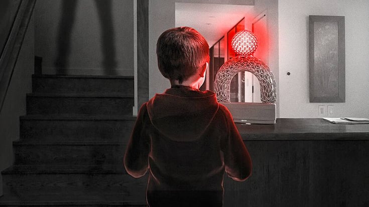 Kino – «Afraid»: Der jüngste Sohn der Familie ist fasziniert von AIA, dem KI-Assistenten.