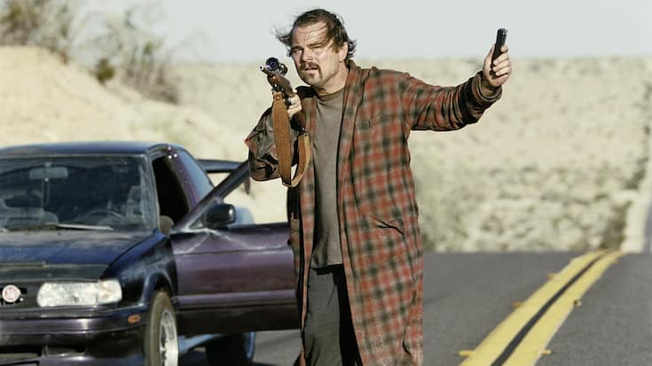 Bob (Leonardo Di­Caprio) ist auf der Flucht vor Colonel Lockjaw (Sean Penn).