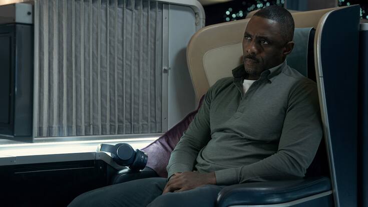 Der Unterhändler Sam Nelson (Idris Elba) versucht in «Hijack», ein Flugeug wieder heil auf den Boden zu bringen.