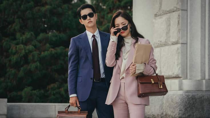 Serie «Vincenzo»: Vincenzo (Song Joong-ki) und Hong Cha-young (Jeon Yeo-been).