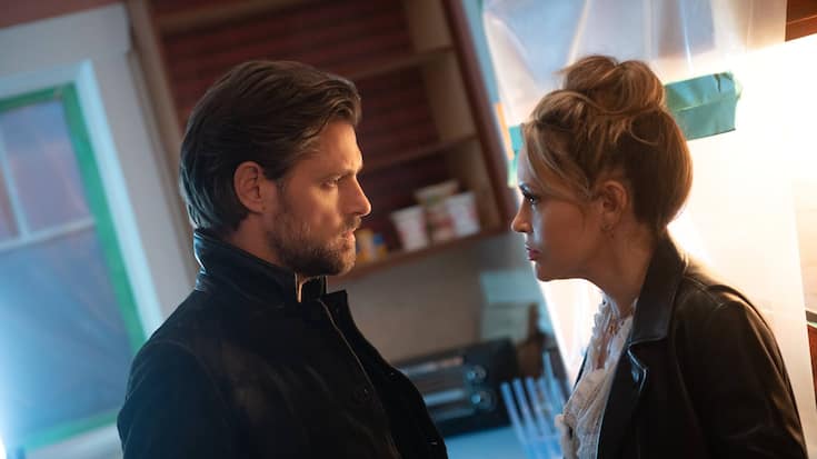 Alyssa Milano und Sam Page in «Verlorene Liebe» auf Netflix