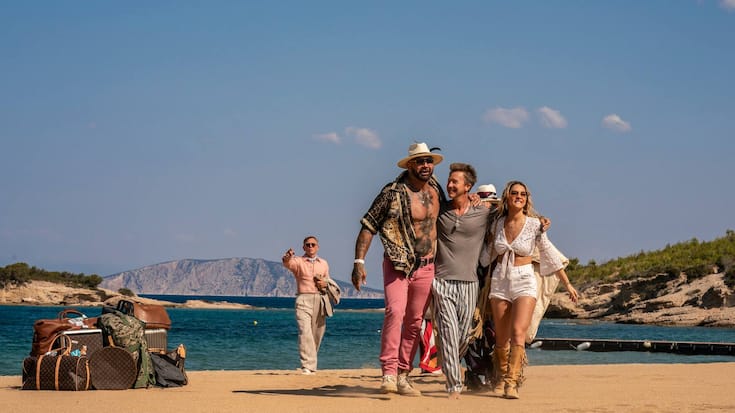 GLASS ONION: A KNIVES OUT MYSTERY 