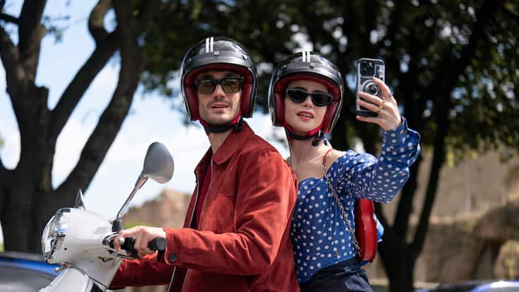 Ob Emily (Lily Collins) bei Marcello (Eugenio Franceschini) in Rom ihr Glück findet?