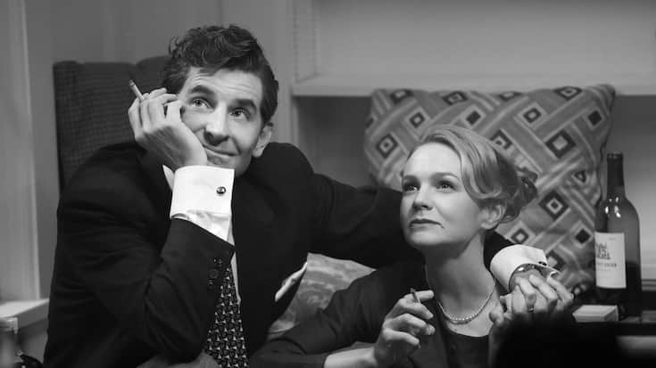Lenny (Bradley Cooper), Felicia (Carey Mulligan) und das Accessoire jener Zeit: die Zigarette.