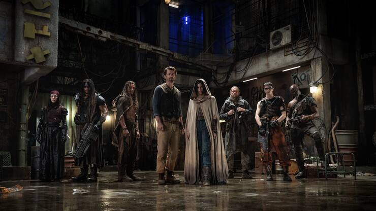 Die «Acht Samurai» um Farmer Gunnar  und Ex-Kriegerin Kora (M.) befeuern in «Rebel Moon» den  Widerstand gegen das Imperium.