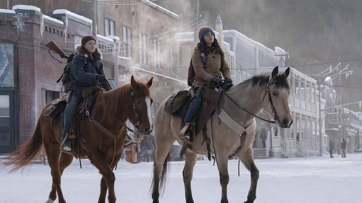 Auf Patrouille: Ellie (Bella Ramsey, l.) und Dina (Isabela Merced).